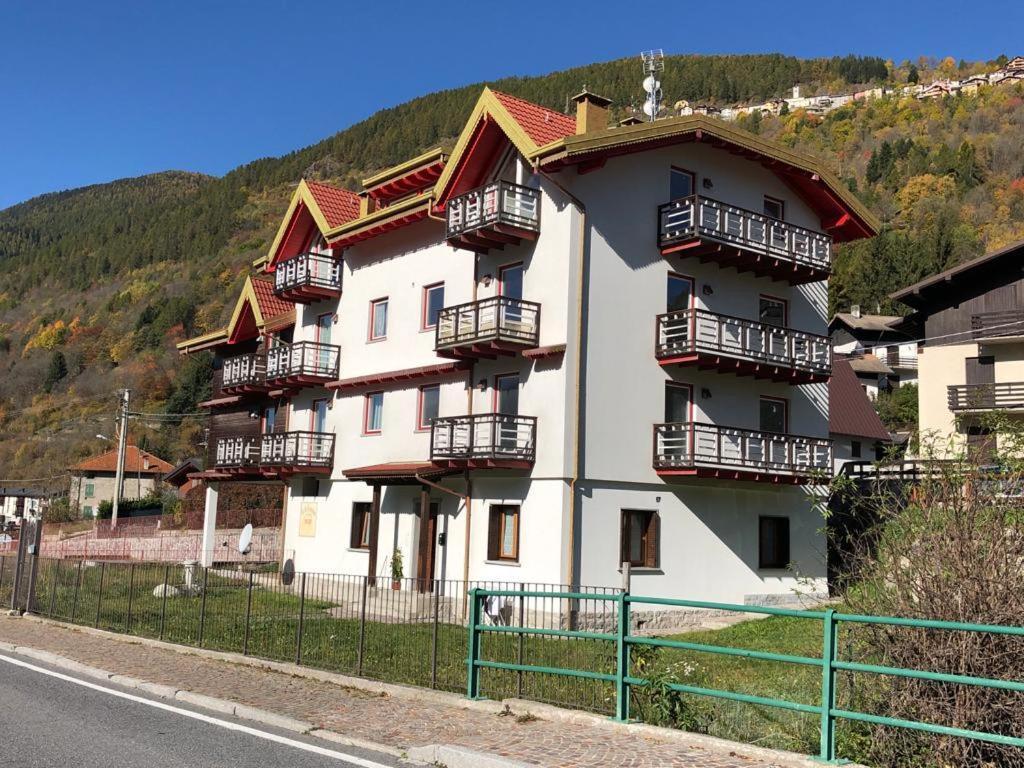 Alpin Star Apartamento Temù Exterior foto